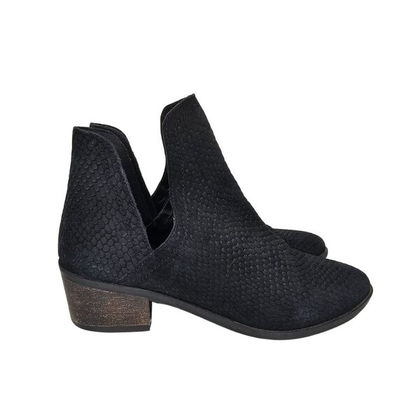 Coconuts By Matisse Side Cut Suede Heeled Booties Textured‎ Leather Black 8M - Picture 11 of 11
